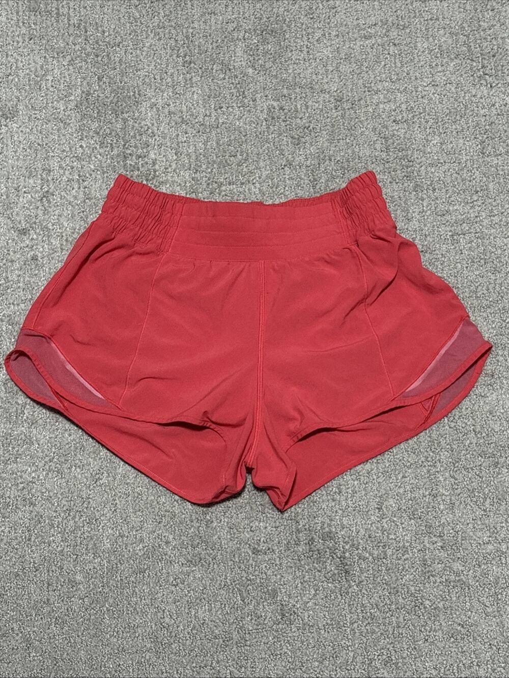 Lululemon Hotty Hot Low-Rise Lined Short 2.5" in Glaze Pink Size 6